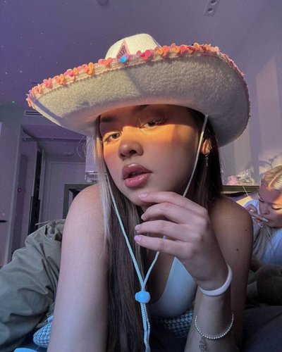 Mekhrona Sharipova Nude Leaks