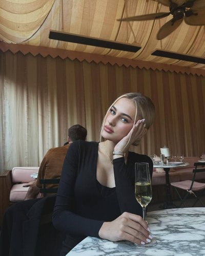 Слив Арины Савастру