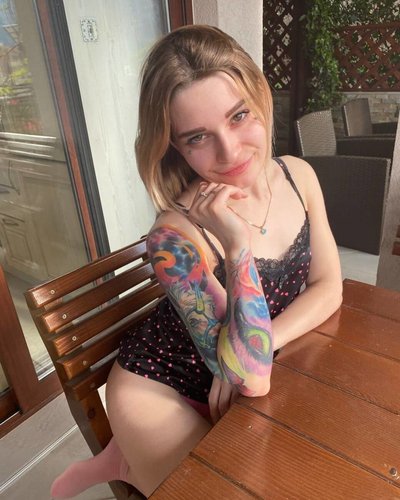 Belleniko Nude Leaks