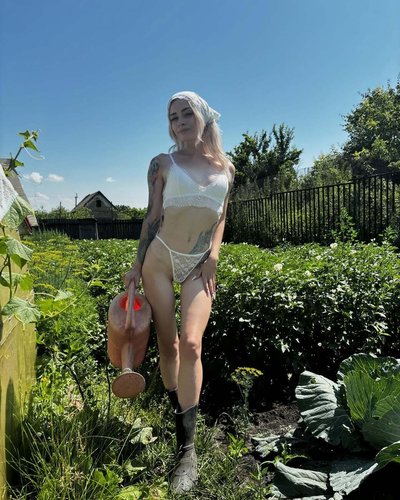 Belleniko Nude Leaks