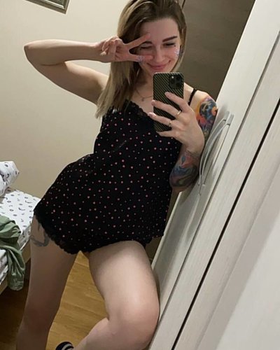 Belleniko Nude Leaks