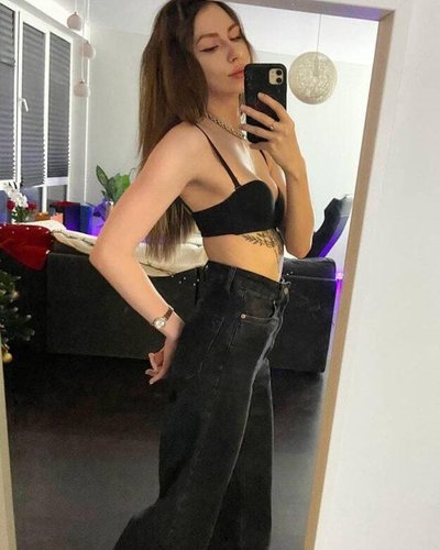 Fruktozka Nude Leaks