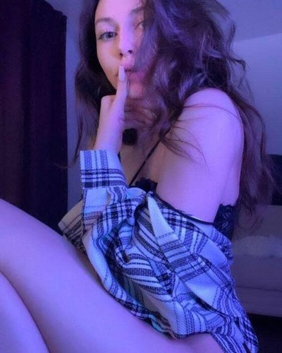 Fruktozka Nude Leaks