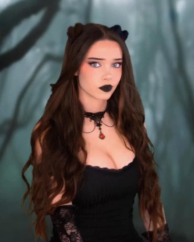 Слив Lydia Violet