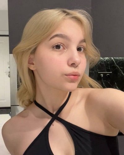 Слив Naughty Kitten