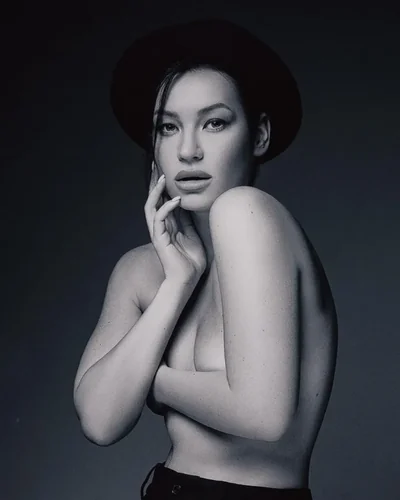 Ida Galich Nude Leaks