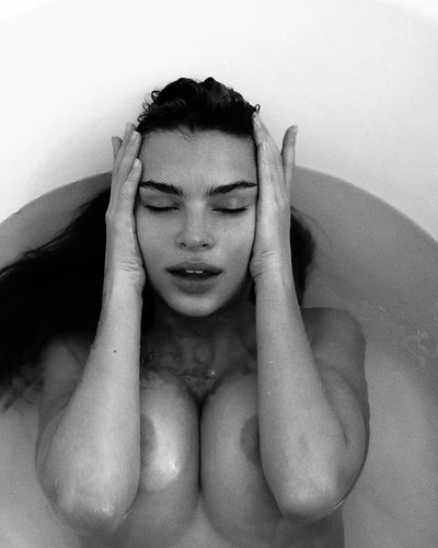 Слив Emily Ratajkowski