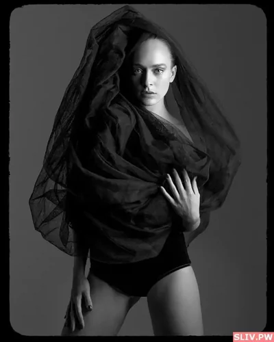 Aglaya Tarasova Nude Leaks