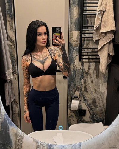 Karina Arakelyan Nude Leaks