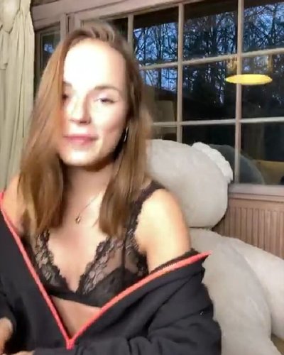 Sasha Spilberg Nude Leaks