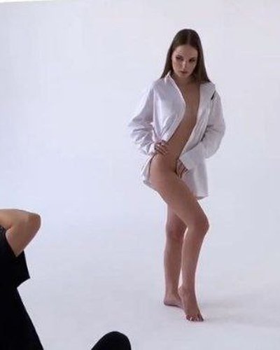 Sasha Spilberg Nude Leaks