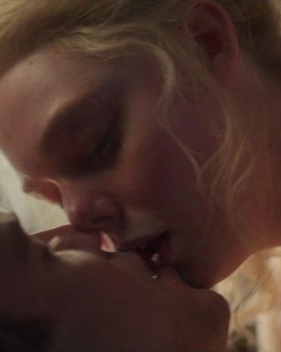 Слив Эль Фаннинг (Elle Fanning)