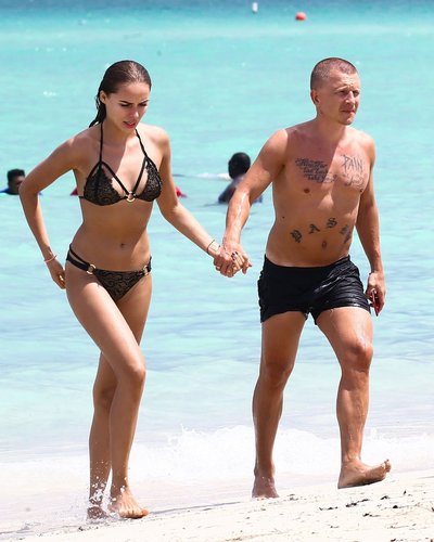 Khanna Nude Leaks