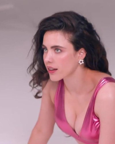 Слив Маргарет Куолли (Margaret Qualley)