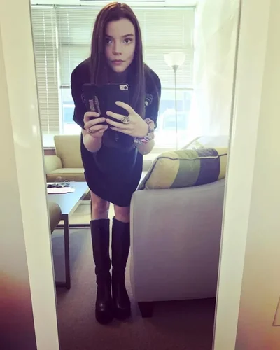 Слив Ани Тейлор-Джой (Anya Taylor Joy)