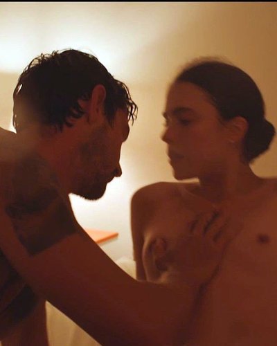 Слив Маргарет Куолли (Margaret Qualley)