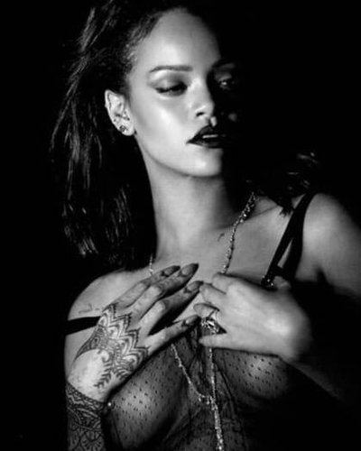 Слив Рианны (Rihanna)