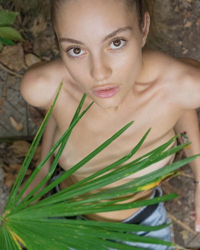 SolaZola Nude Leaks