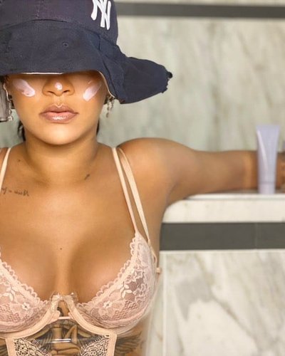 Слив Рианны (Rihanna)