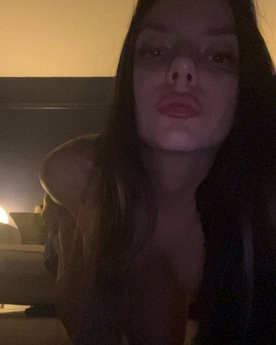 Dafni Kin Nude Leaks