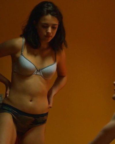 Слив Маргарет Куолли (Margaret Qualley)