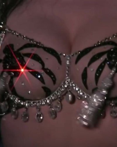 Слив Кассандры Петерсон (Cassandra Peterson)