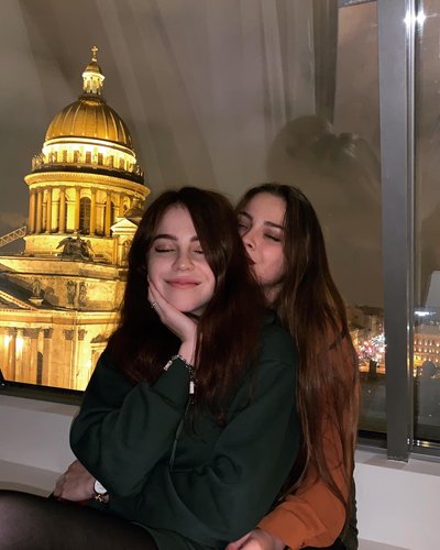 Слив Миланы Бру