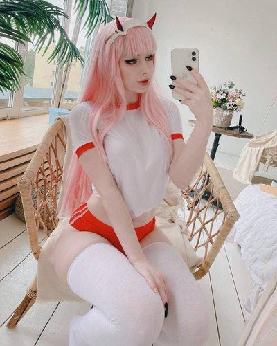 Слив Lady Melamori