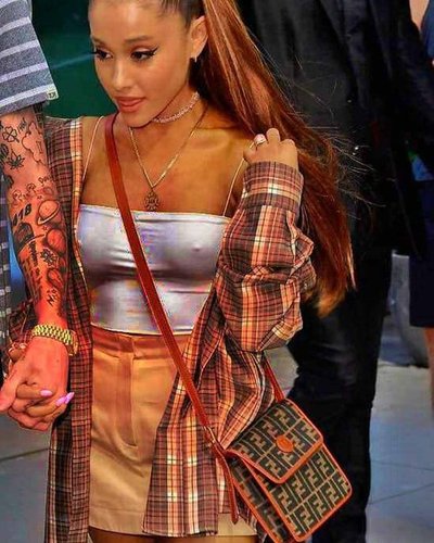Слив Арианы Гранде (Ariana Grande)