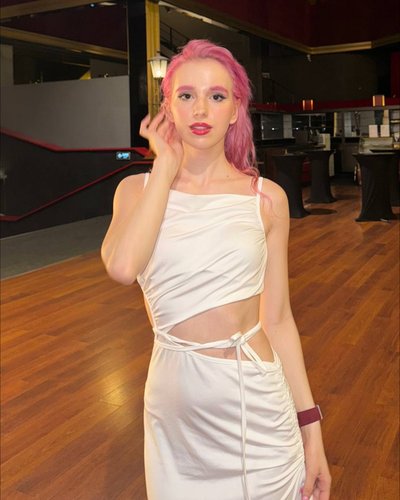 Rivi A4 Nude Leaks