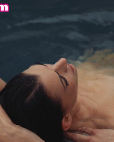 Слив Жанин Флок (Janine Flock)